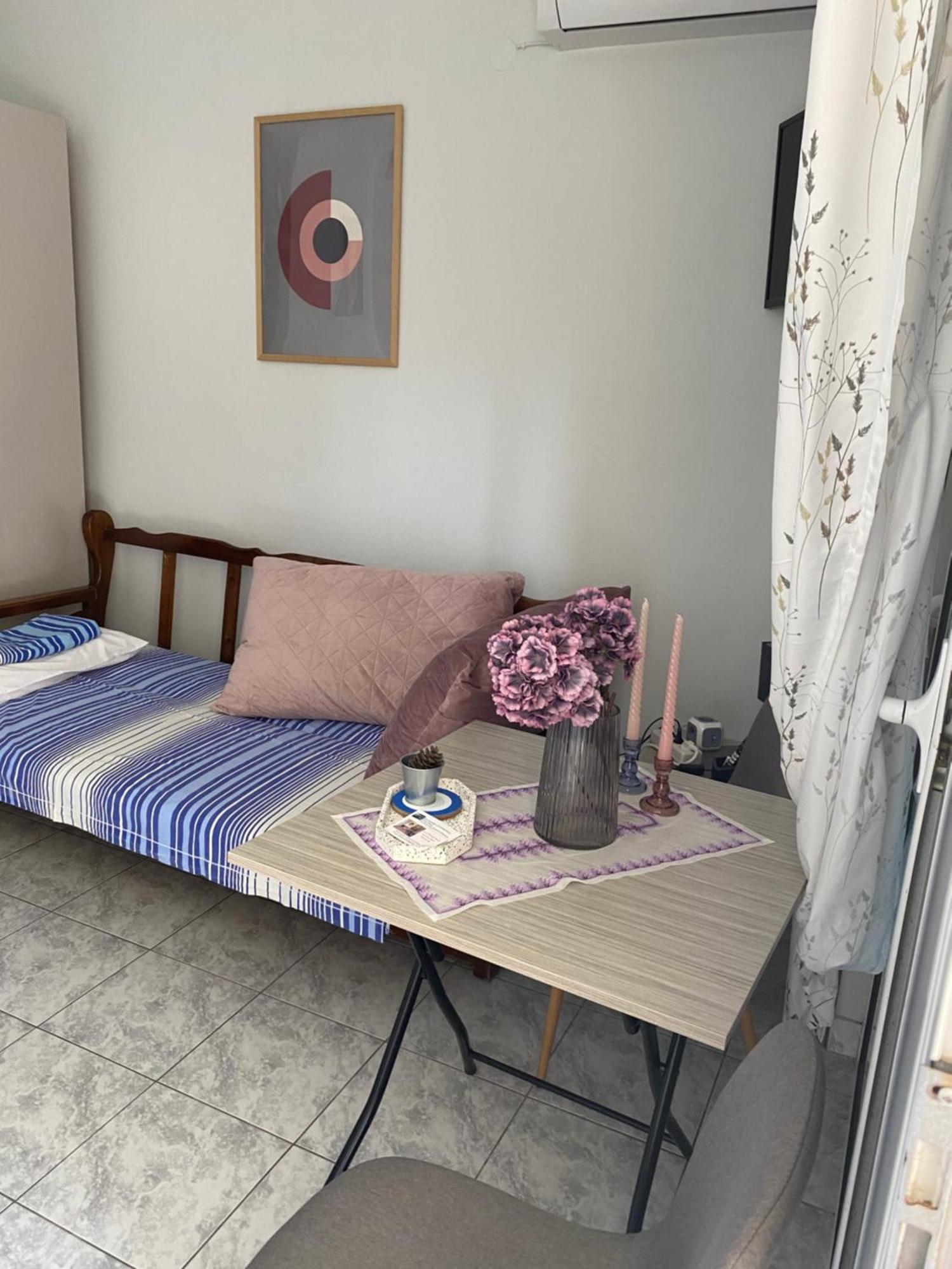Small Beauty Studio Kavala Exterior foto
